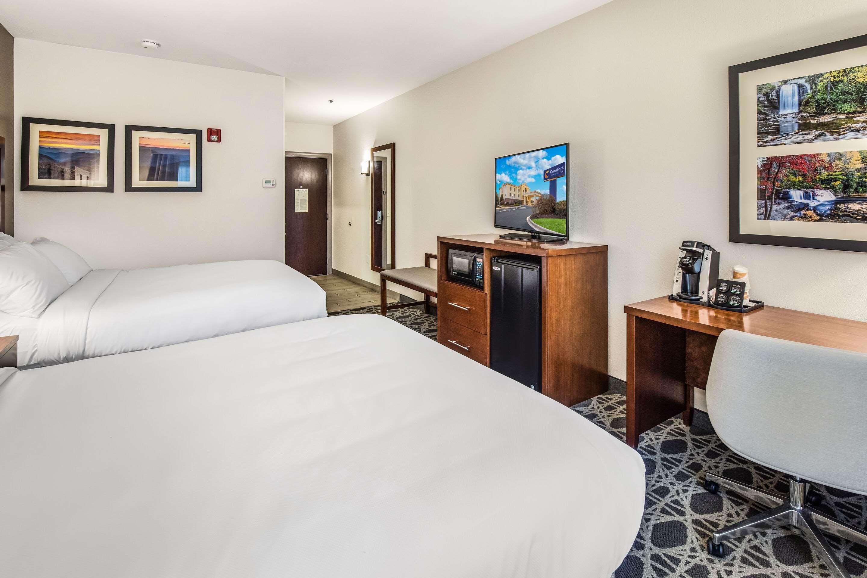 Comfort Inn&Suites Brevard Eksteriør bilde